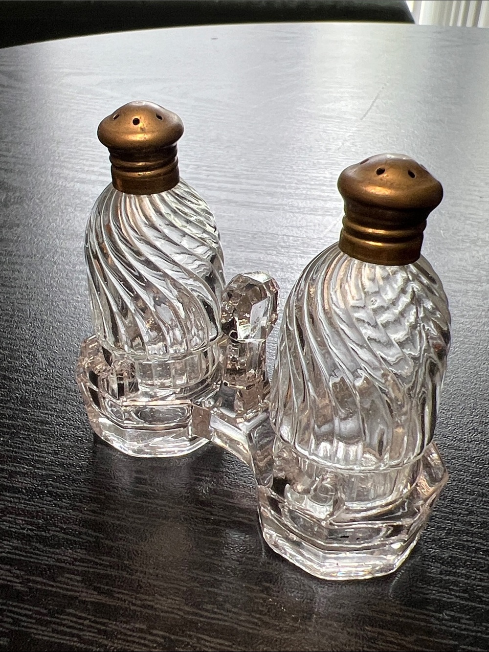 Vintage Clear Glass Salt and Pepper Shakers with Glass Tray Caddy - Picture 2 of 10